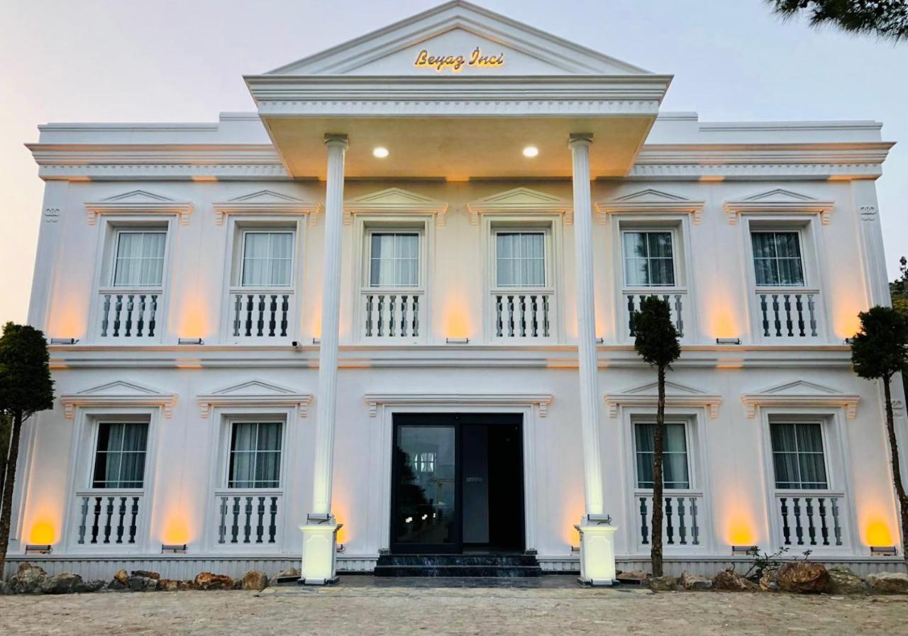 Otel Beyaz Inci 팔라무트부쿠 외부 사진
